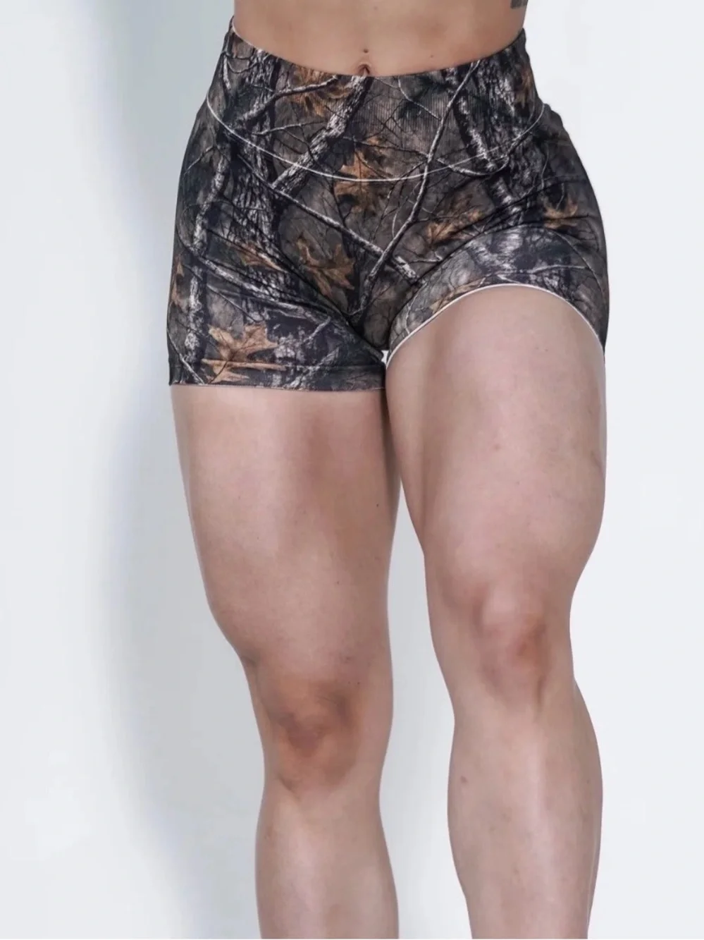NWOT Vital Apparel Pinnacle Seamless Scrunch Butt 4” Forest Camo — Small - Picture 2 of 9